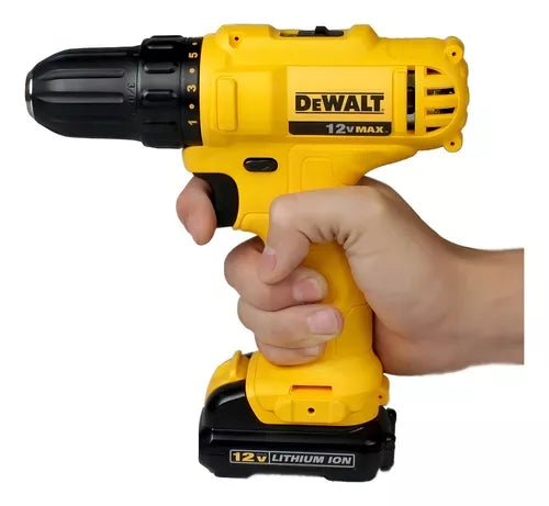 Furadeira e Parafusadeira 10mm Dewalt Modelo DCD700C2